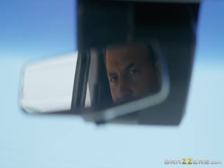 [限制级快车] 音乐祭嗨完后，小粉丝路边送dj大礼